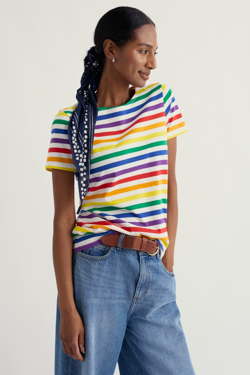 T-shirt marin ajusté Pride Charity en coton biologique certifié GOTS