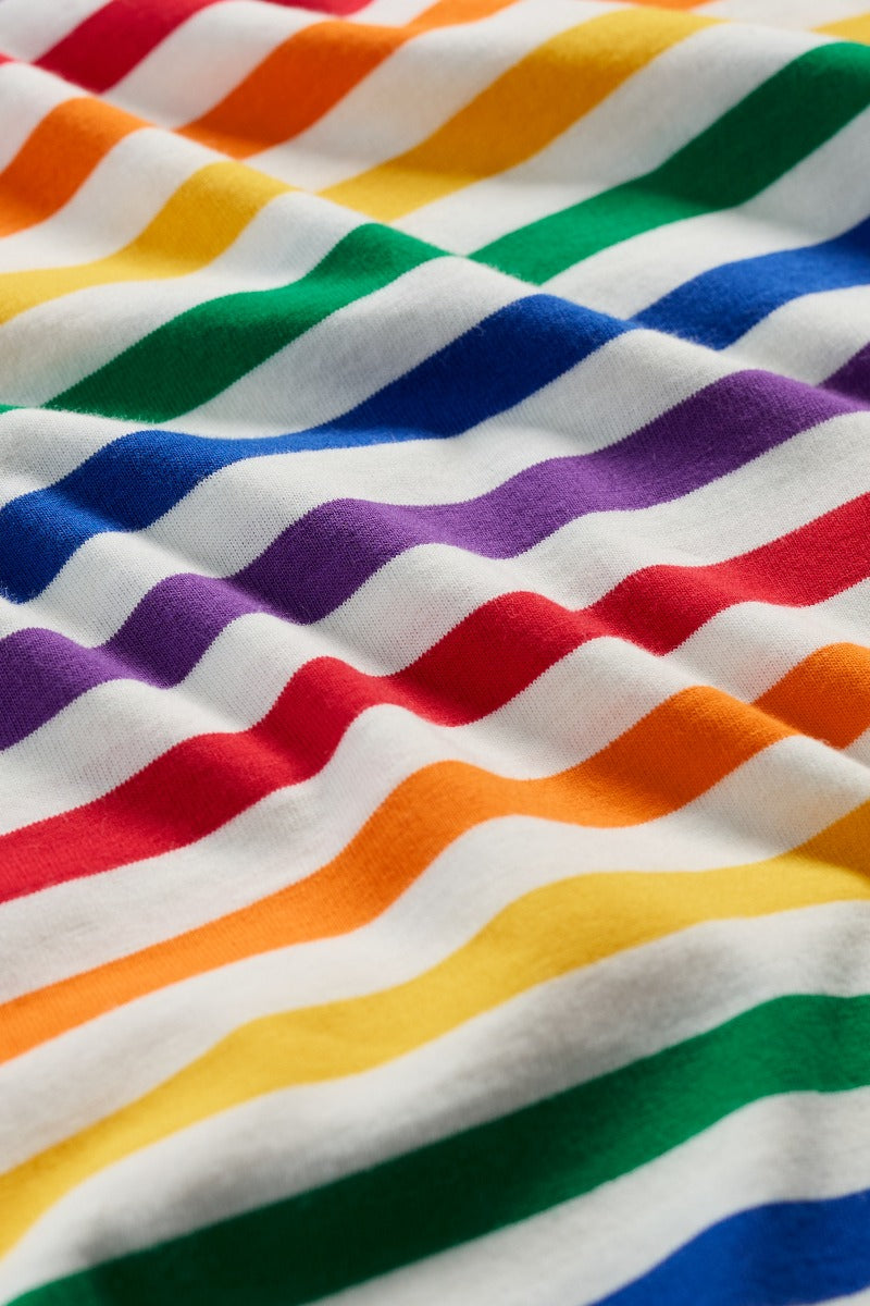 T-shirt marin ajusté Pride Charity en coton biologique certifié GOTS