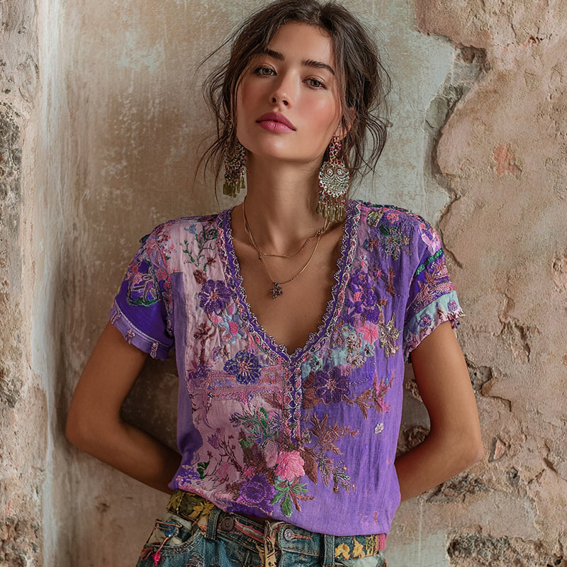 T-shirt en mélange de lin brodé floral bohème à col en V contrastant pour femme