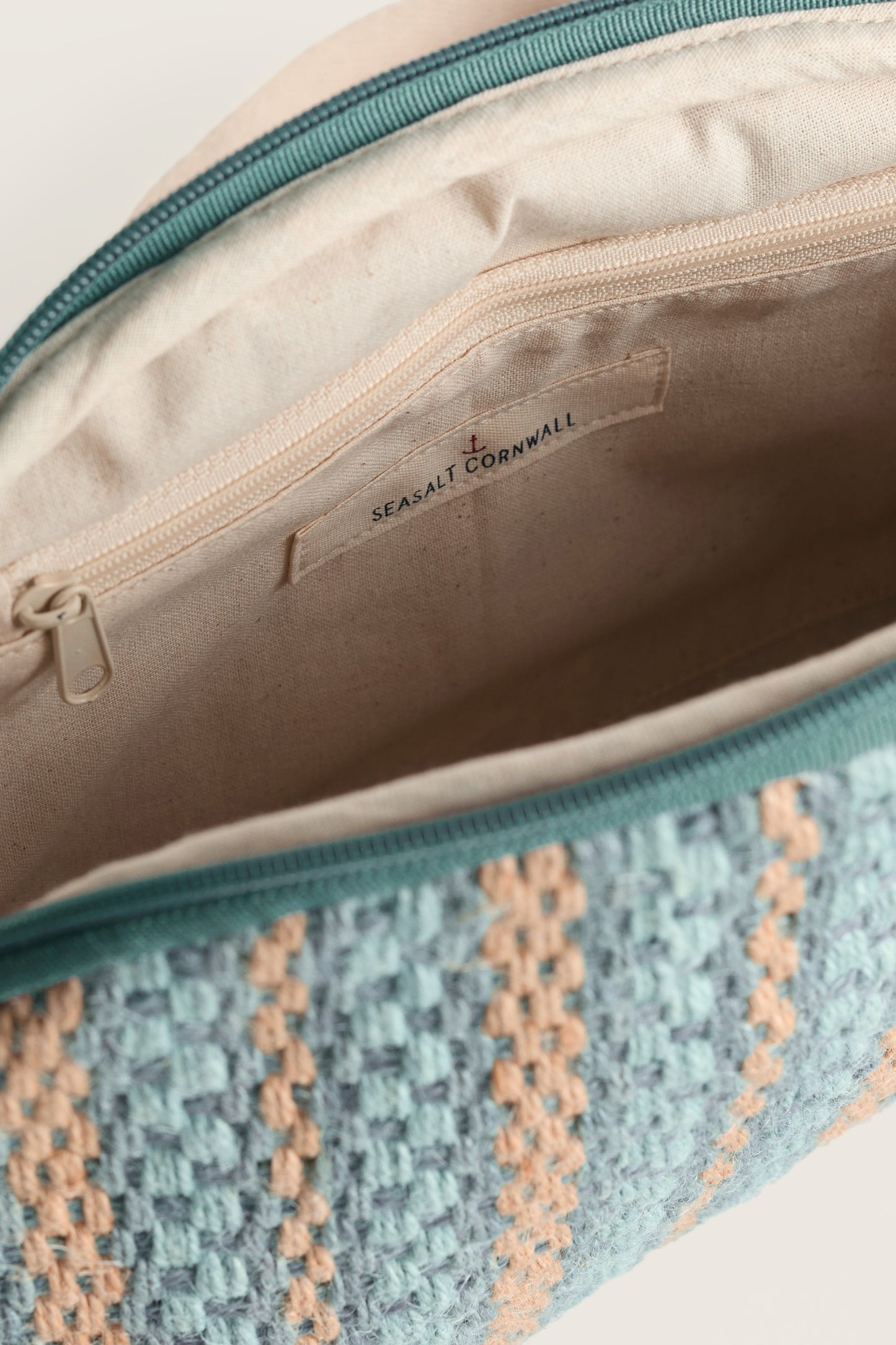 Borsa a tracolla a righe in juta Flourish