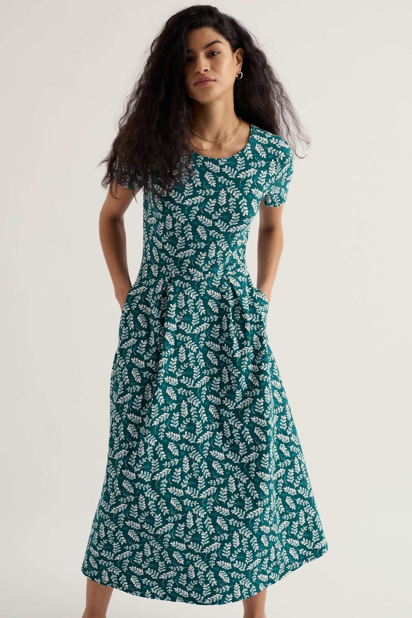 Robe midi à manches courtes Veronica en coton biologique certifié GOTS