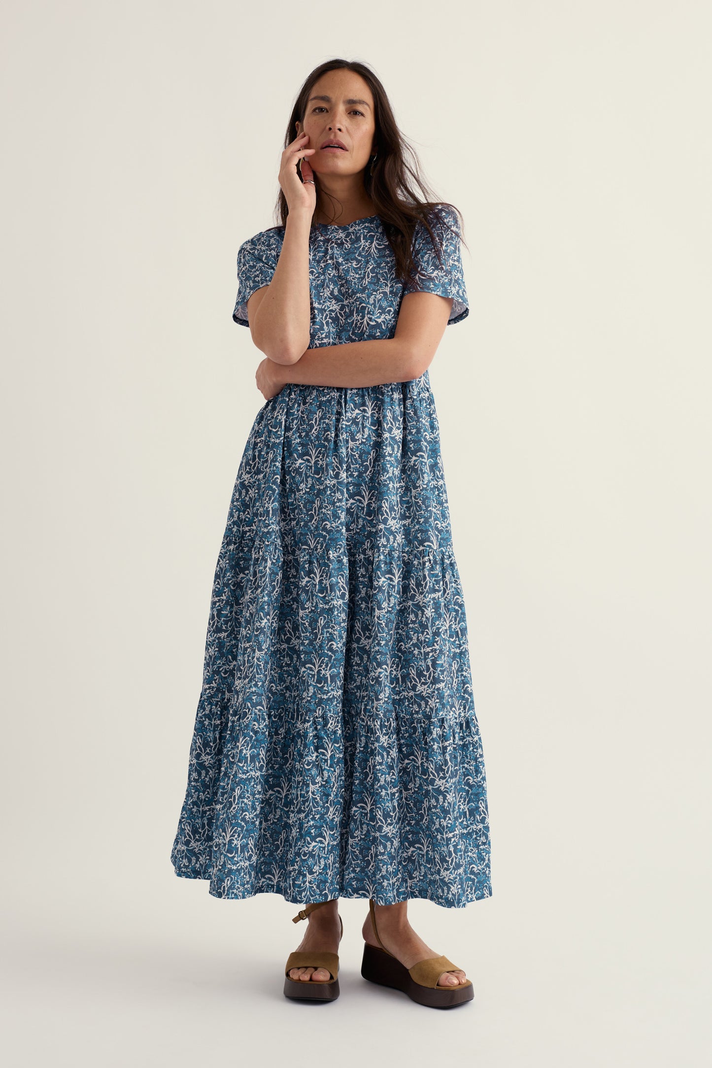 Robe à manches courtes à fines rayures en jersey de coton bio certifié GOTS
