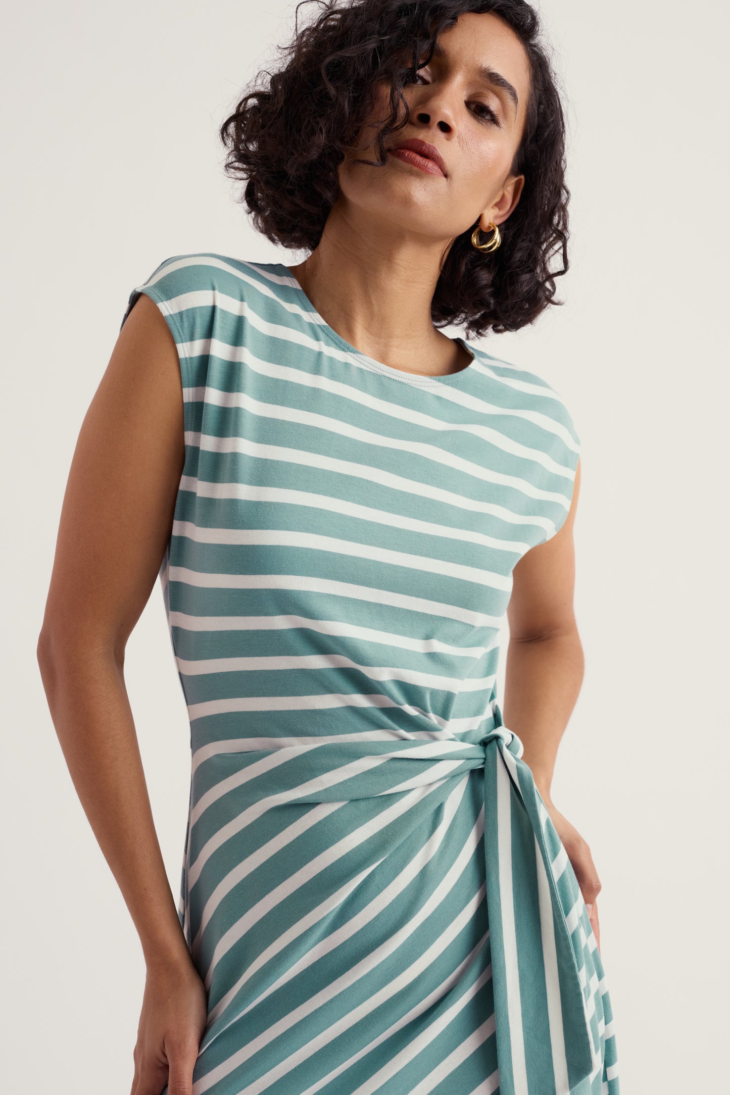 Robe mi-longue en jersey avec liens à nouer Fettling