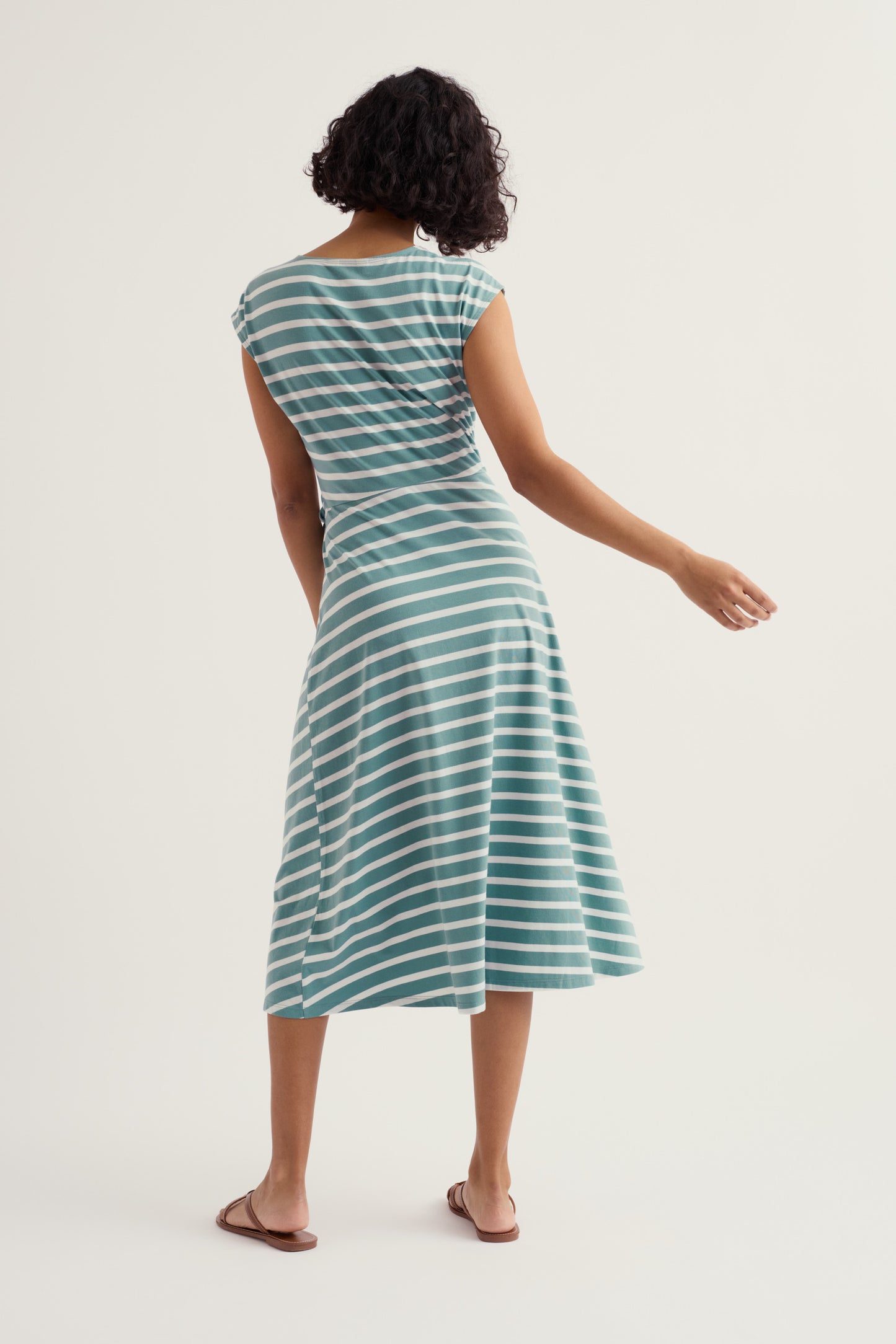 Robe mi-longue en jersey avec liens à nouer Fettling