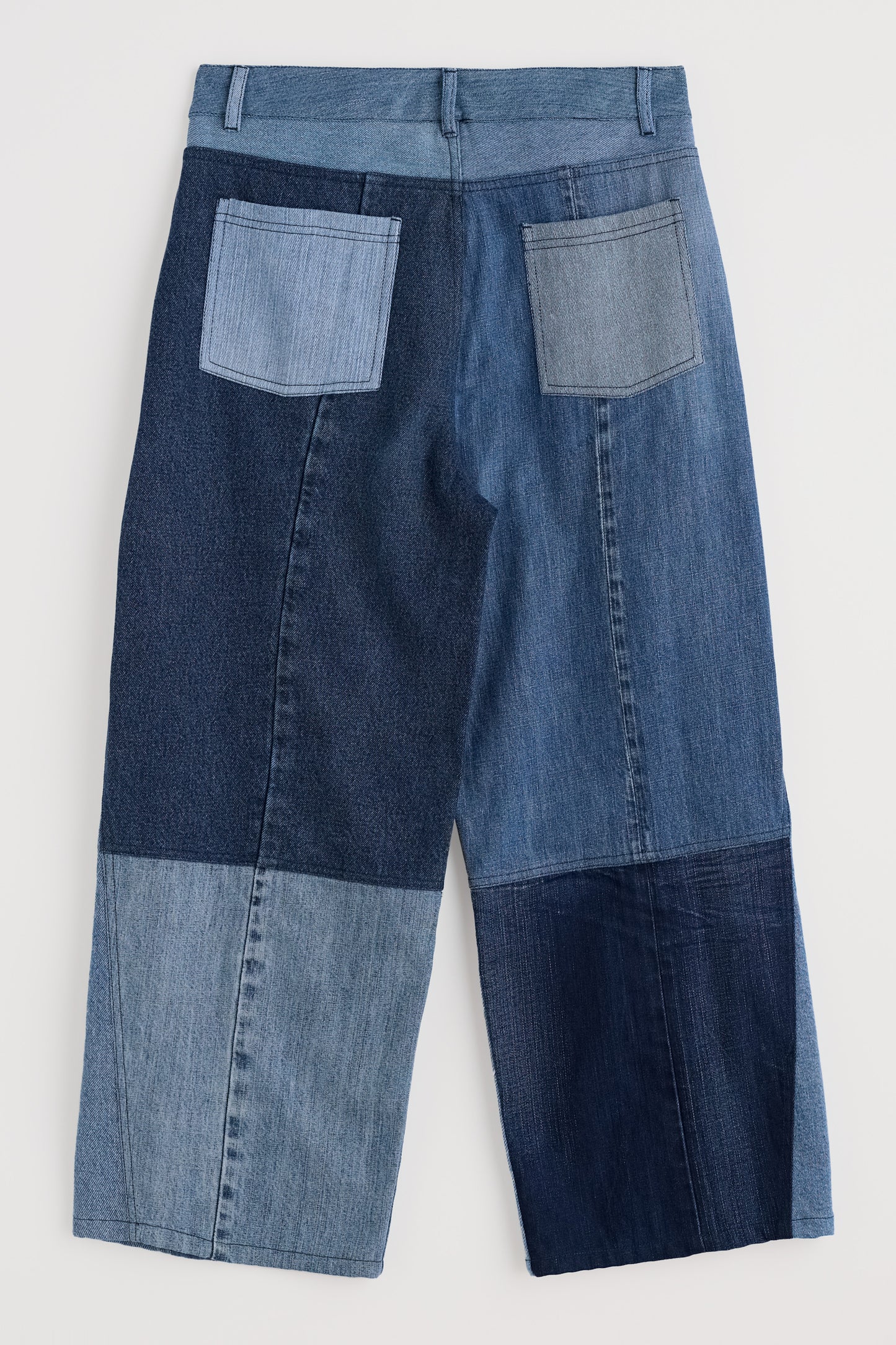 Barr Gearr Beyond Retro Barnes