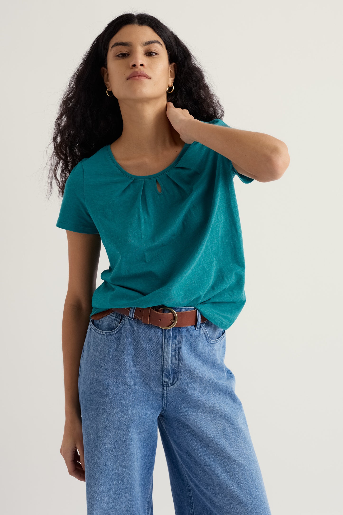 T-shirt Appletree con dettaglio a occhiello