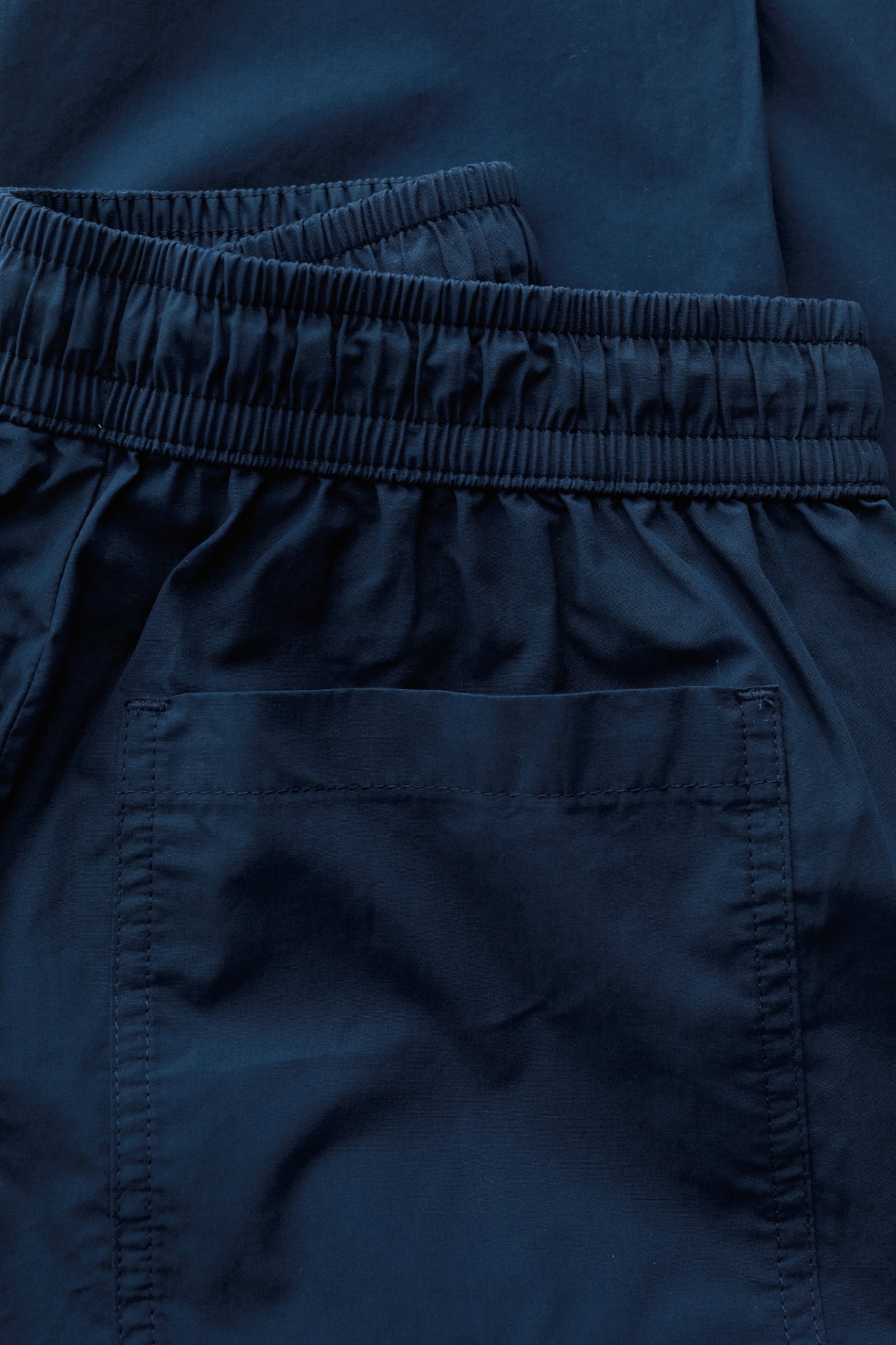 Pantalon fuselé en popeline de coton biologique Sholl