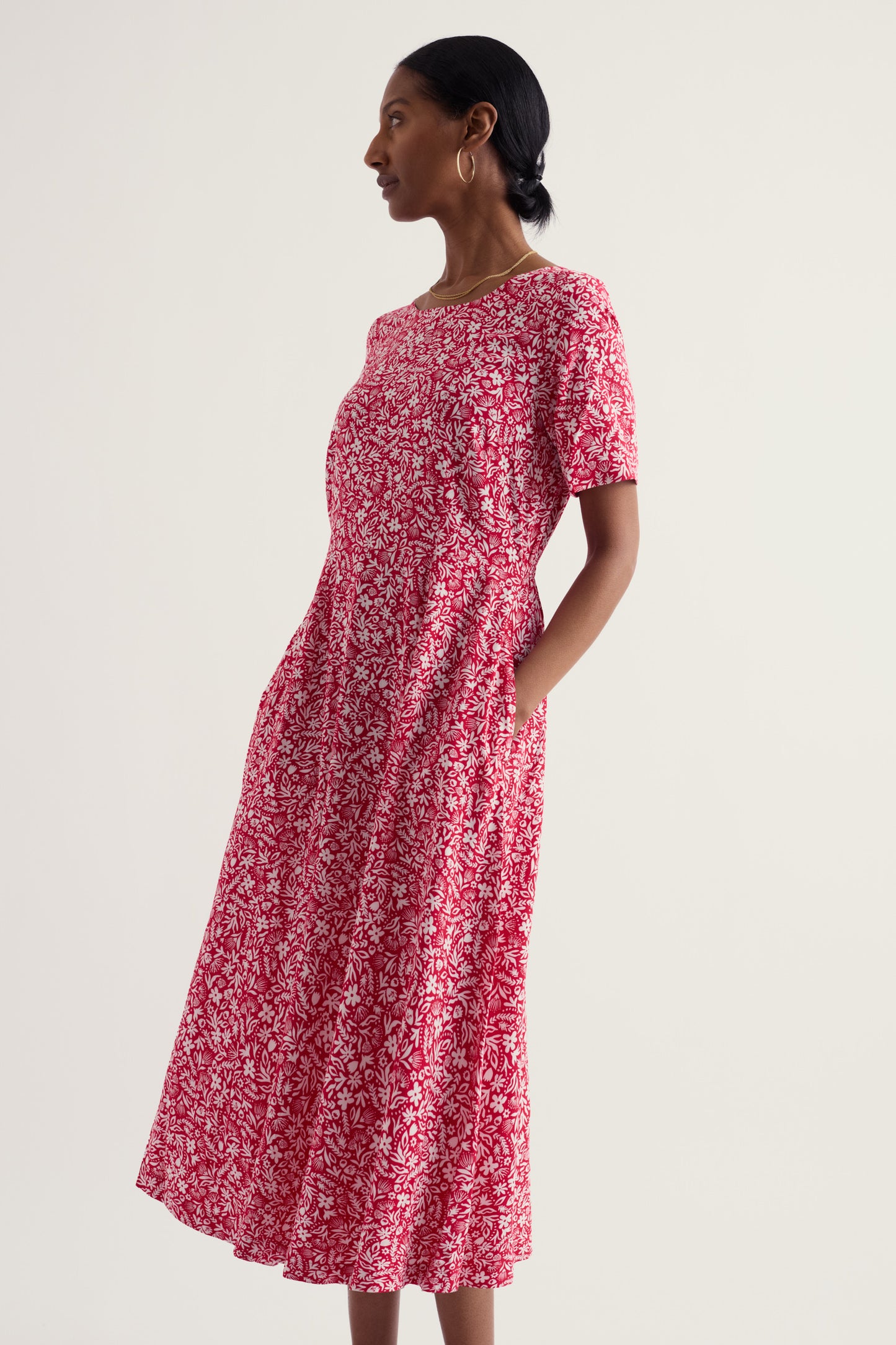 Robe mi-longue à manches courtes Tilly